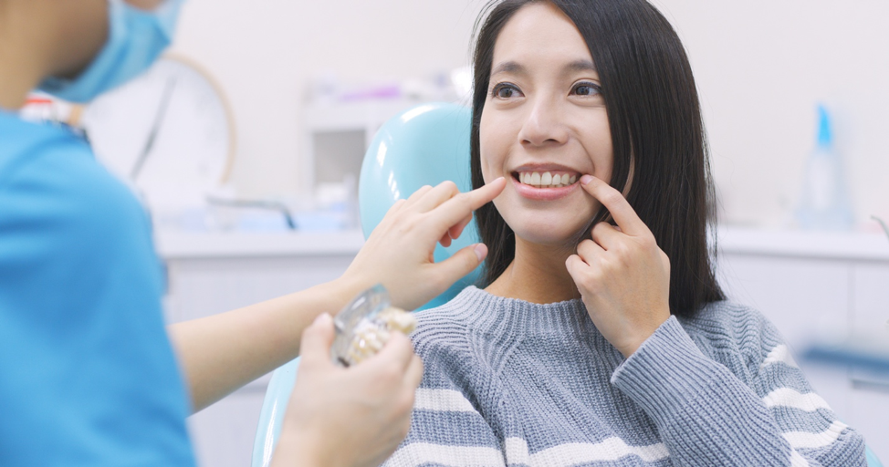 dentist in dwarka 